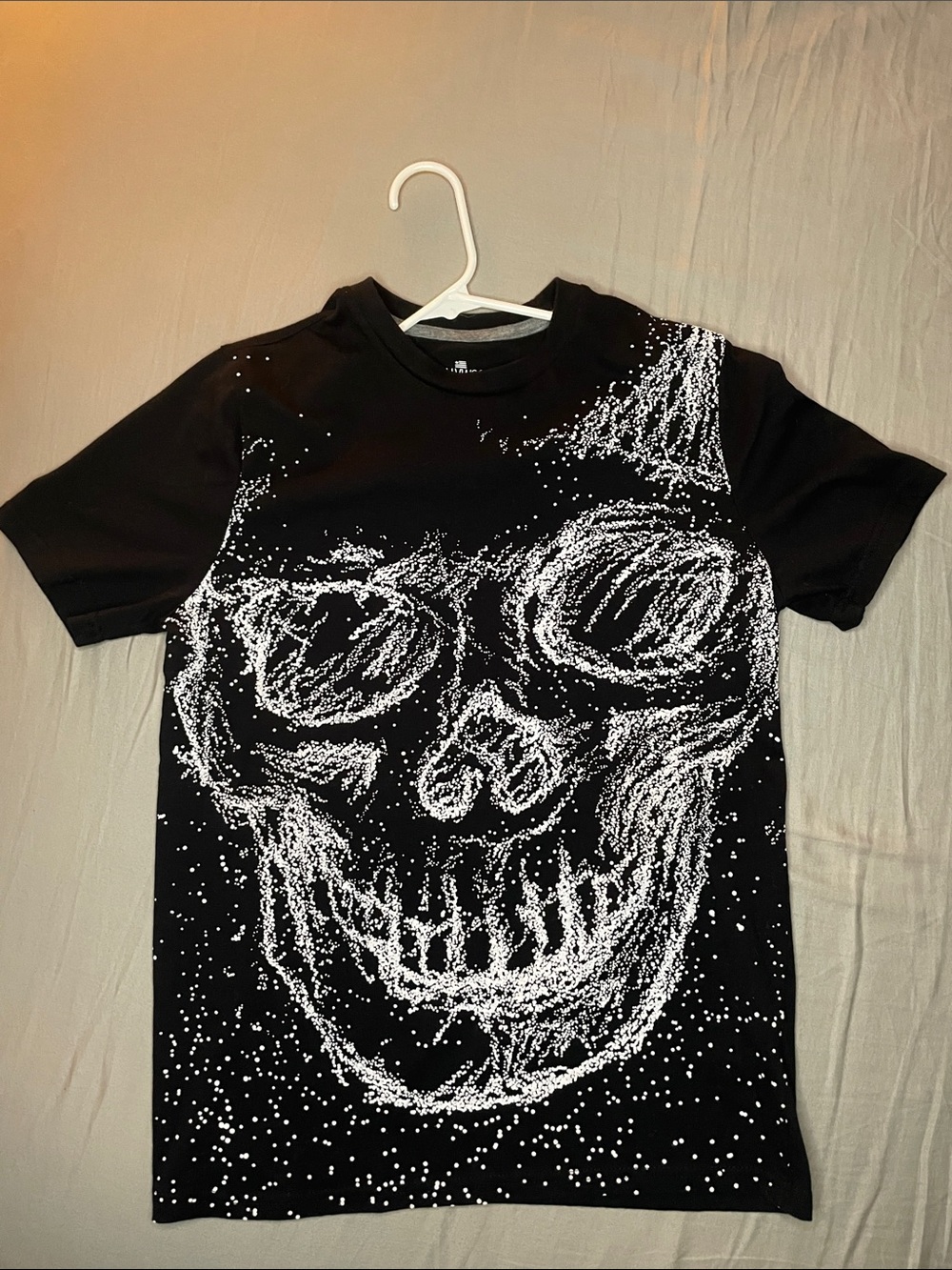 Men's Black Short-Sleeve Graphic Skull Tee